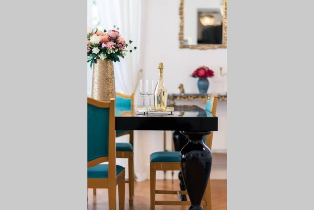 Luxurious Apartment Bella Lux In City Center With Free Parking Included! سبليت المظهر الخارجي الصورة