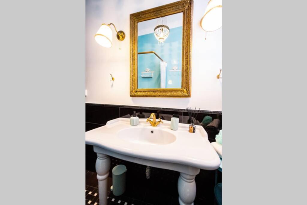 Luxurious Apartment Bella Lux In City Center With Free Parking Included! سبليت المظهر الخارجي الصورة