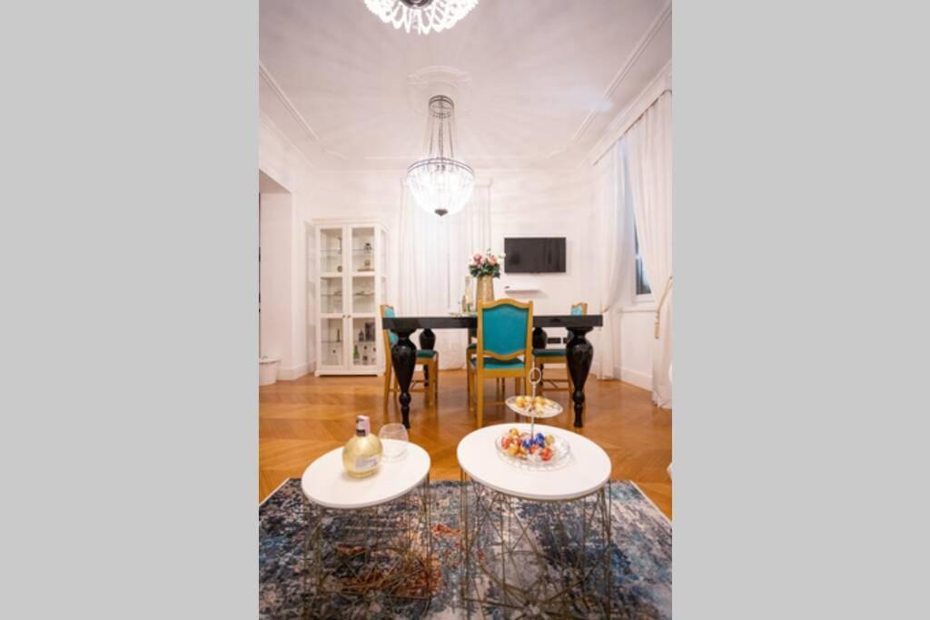 Luxurious Apartment Bella Lux In City Center With Free Parking Included! سبليت المظهر الخارجي الصورة
